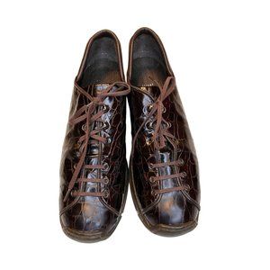 Brown STUART WEITZMAN women’s Crocodile Print Fashion Sneakers Shoes 10.5 M SPAI